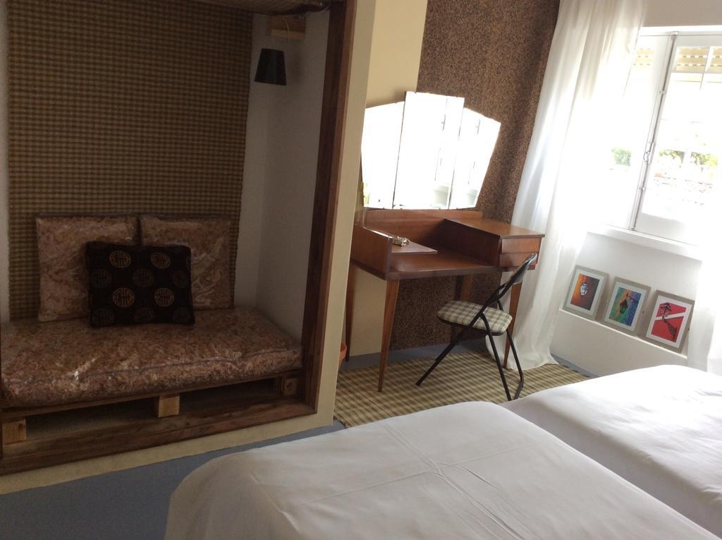 Marina Lounge Hostel Ponta Delgada Rum bild